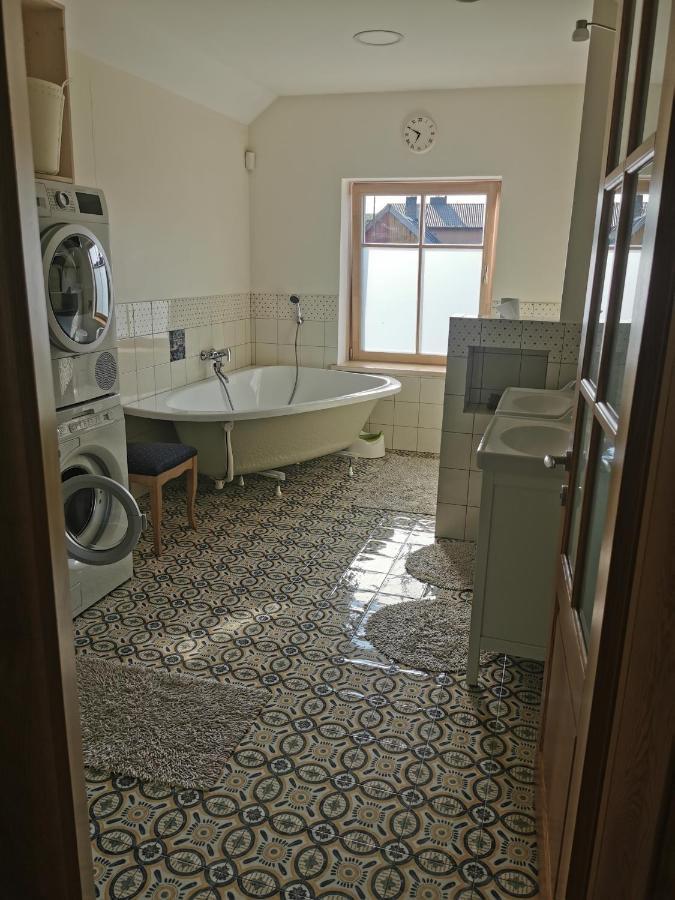 קרטינגה 9 Min From Palanga! Luxury House On The River And Sauna מראה חיצוני תמונה