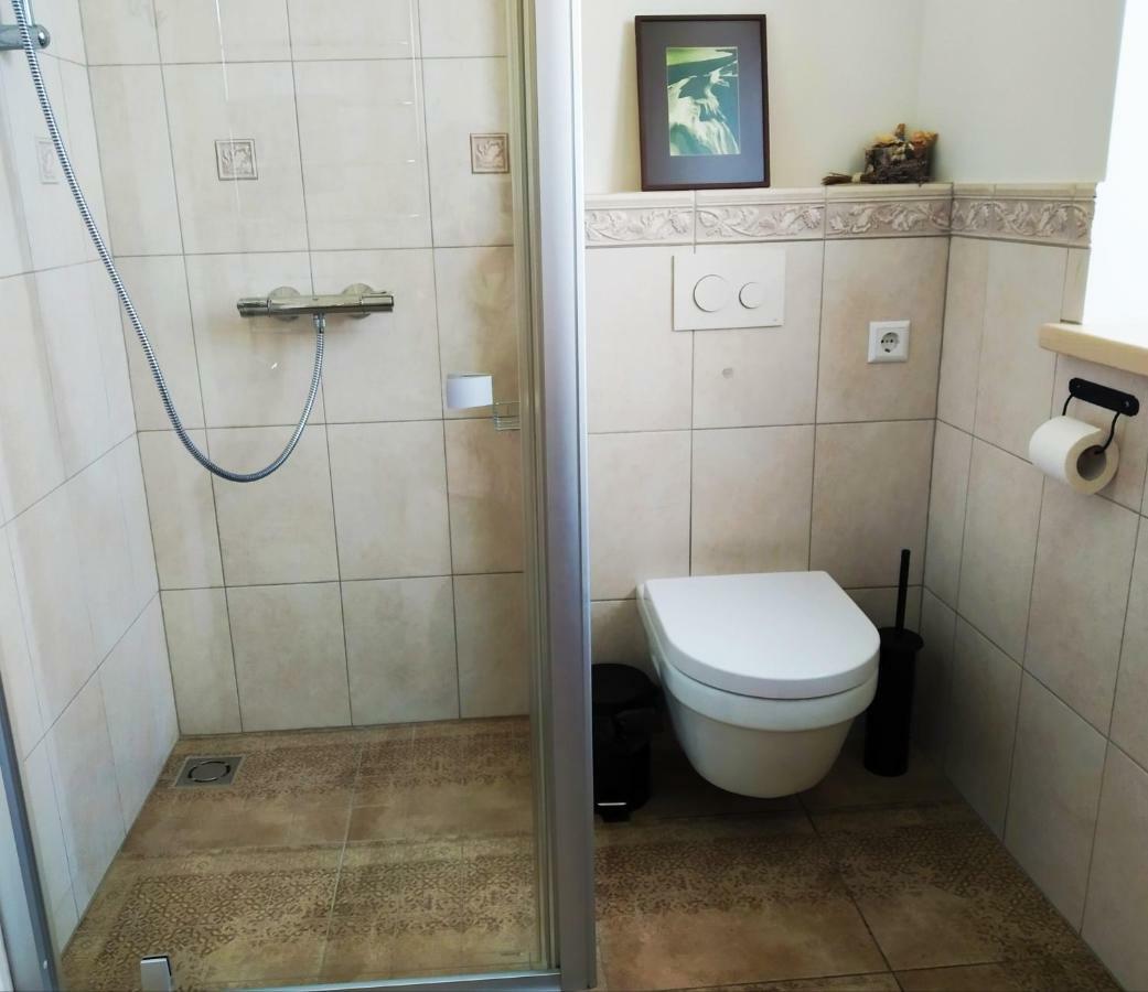 קרטינגה 9 Min From Palanga! Luxury House On The River And Sauna מראה חיצוני תמונה